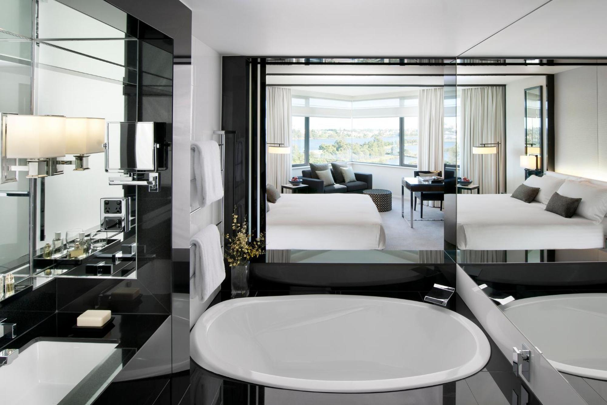 Luxe King Room,1617459472:JPEG